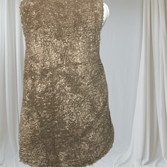 FAVLUX Fashion Sherpa Faux Fur Vest Teddy Jacket SUPER SOFT SzM Used Like NEW - Picture 5 of 11